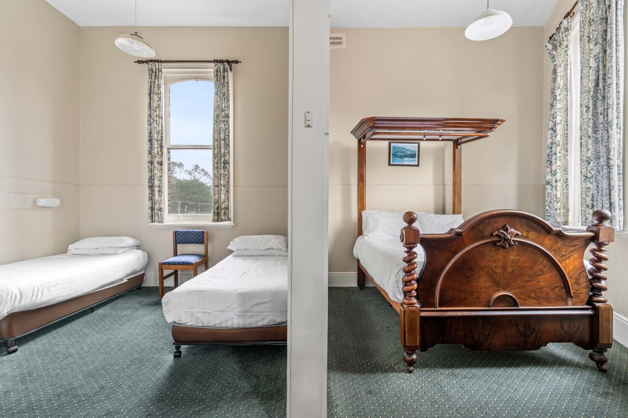 Empire Hotel Queenstown Exterior photo